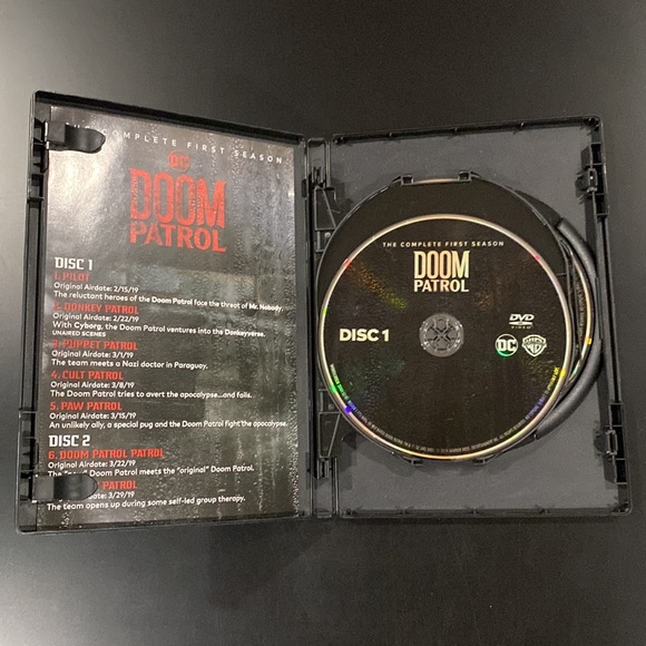 Doom Patrol - The Complete First Season - Picture 3 of 8